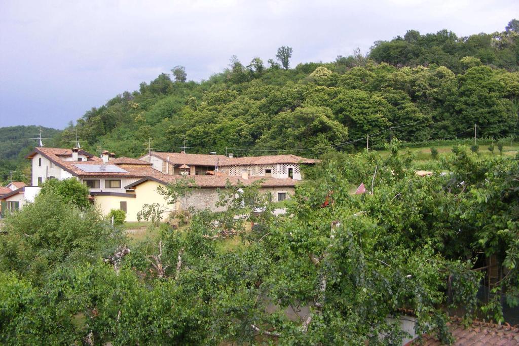Agriturismo Cascina Rossano Провалио д'Исео Екстериор снимка
