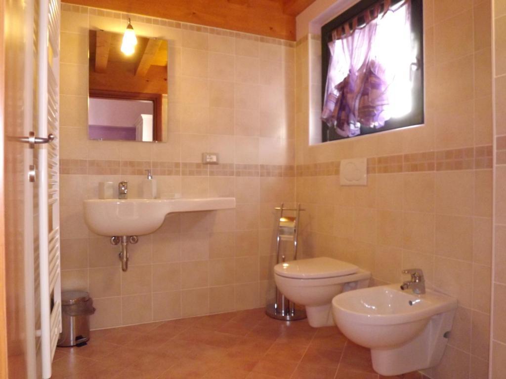 Agriturismo Cascina Rossano Провалио д'Исео Стая снимка