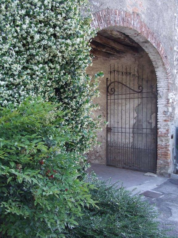 Agriturismo Cascina Rossano Провалио д'Исео Екстериор снимка